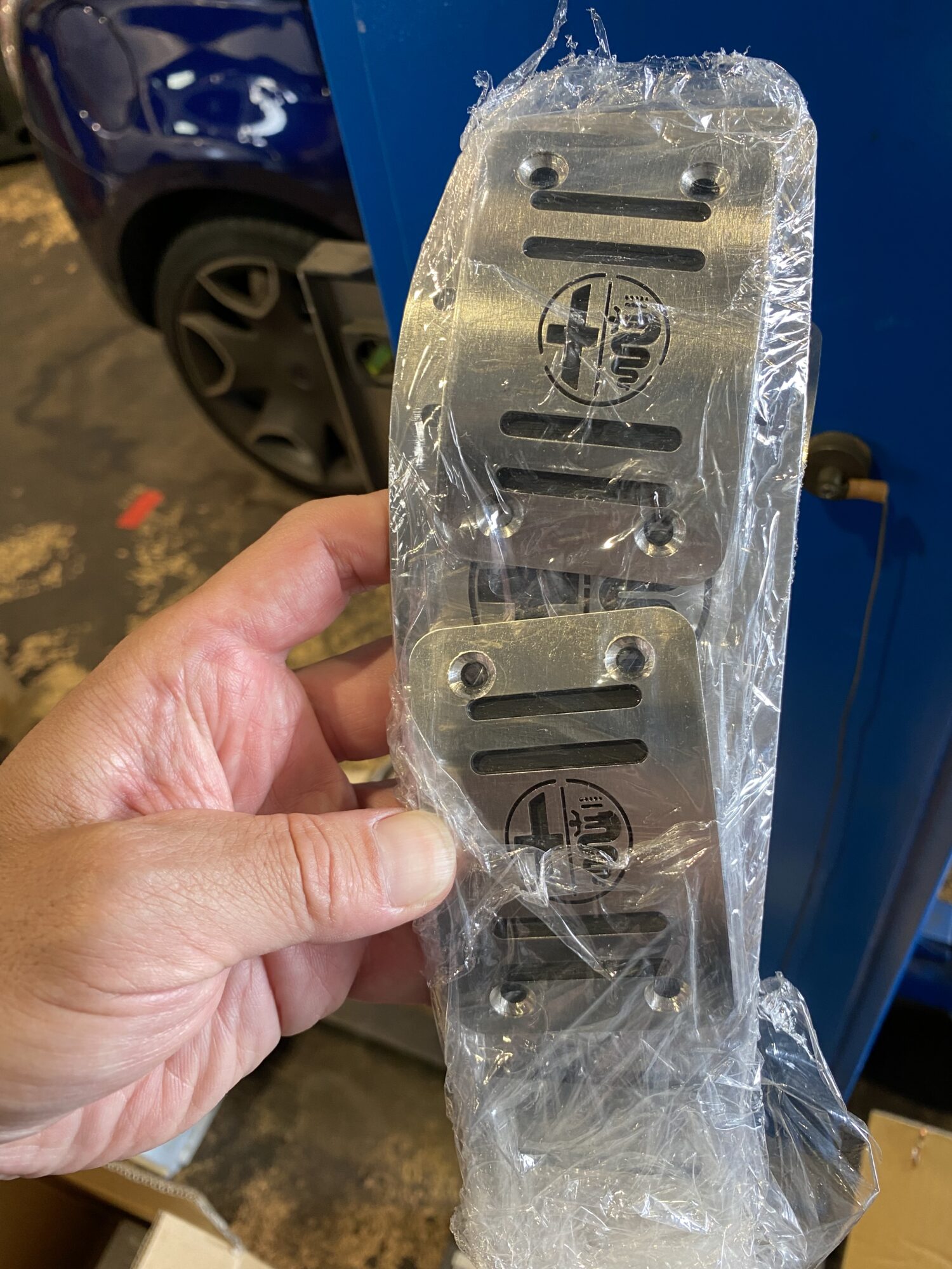 アルファロメオ 159 アルミペダル取り付け | プラウディア｜輸入車を